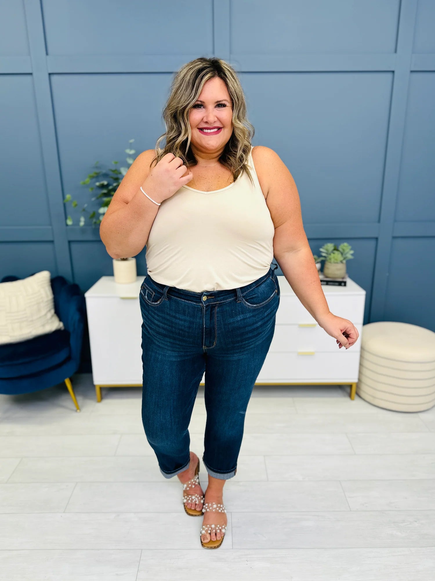 Coming In Hot-Here Comes The Sun Midrise Capris