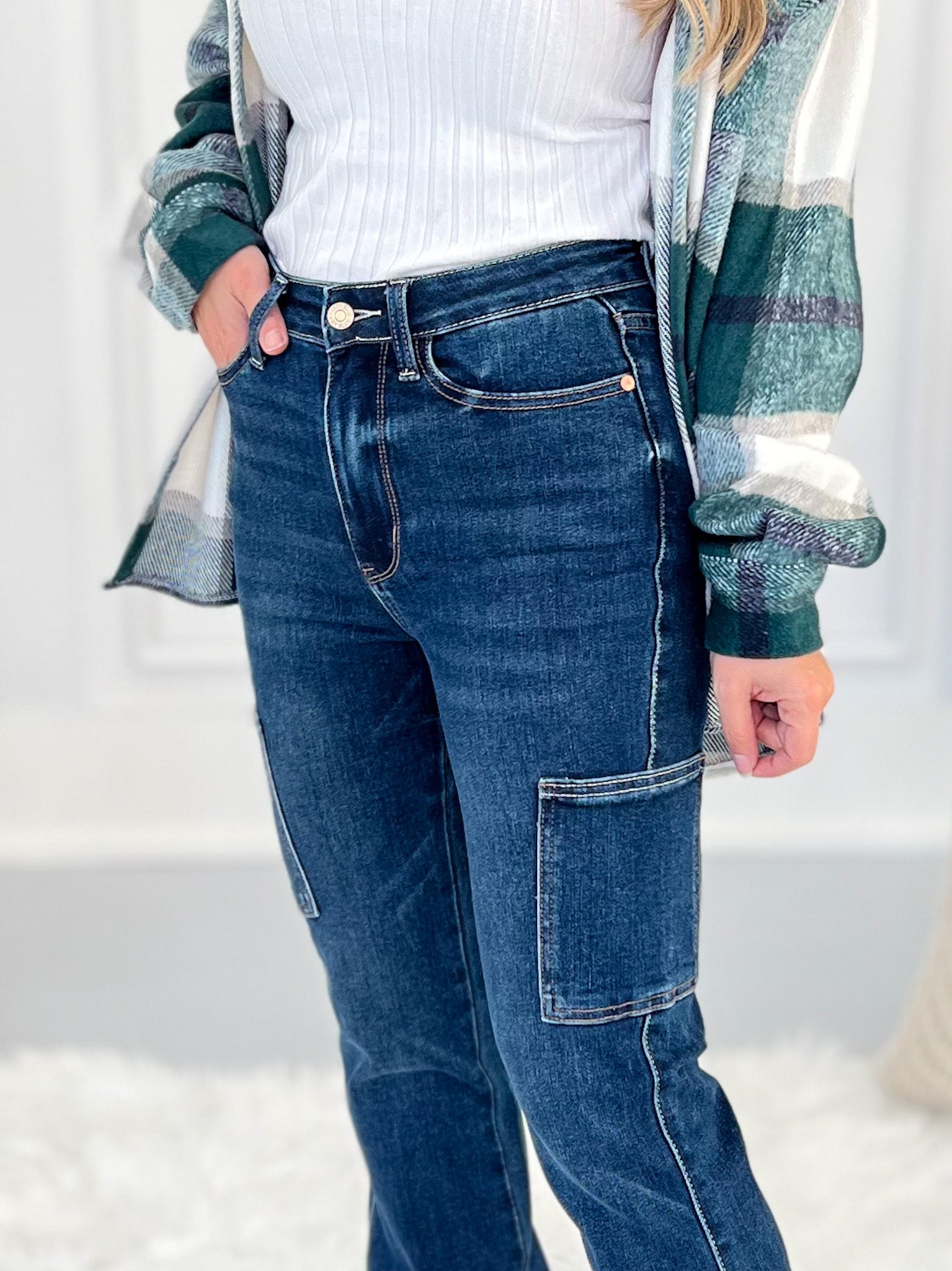 Out Of Pocket - Cargo Bootcut Jeans