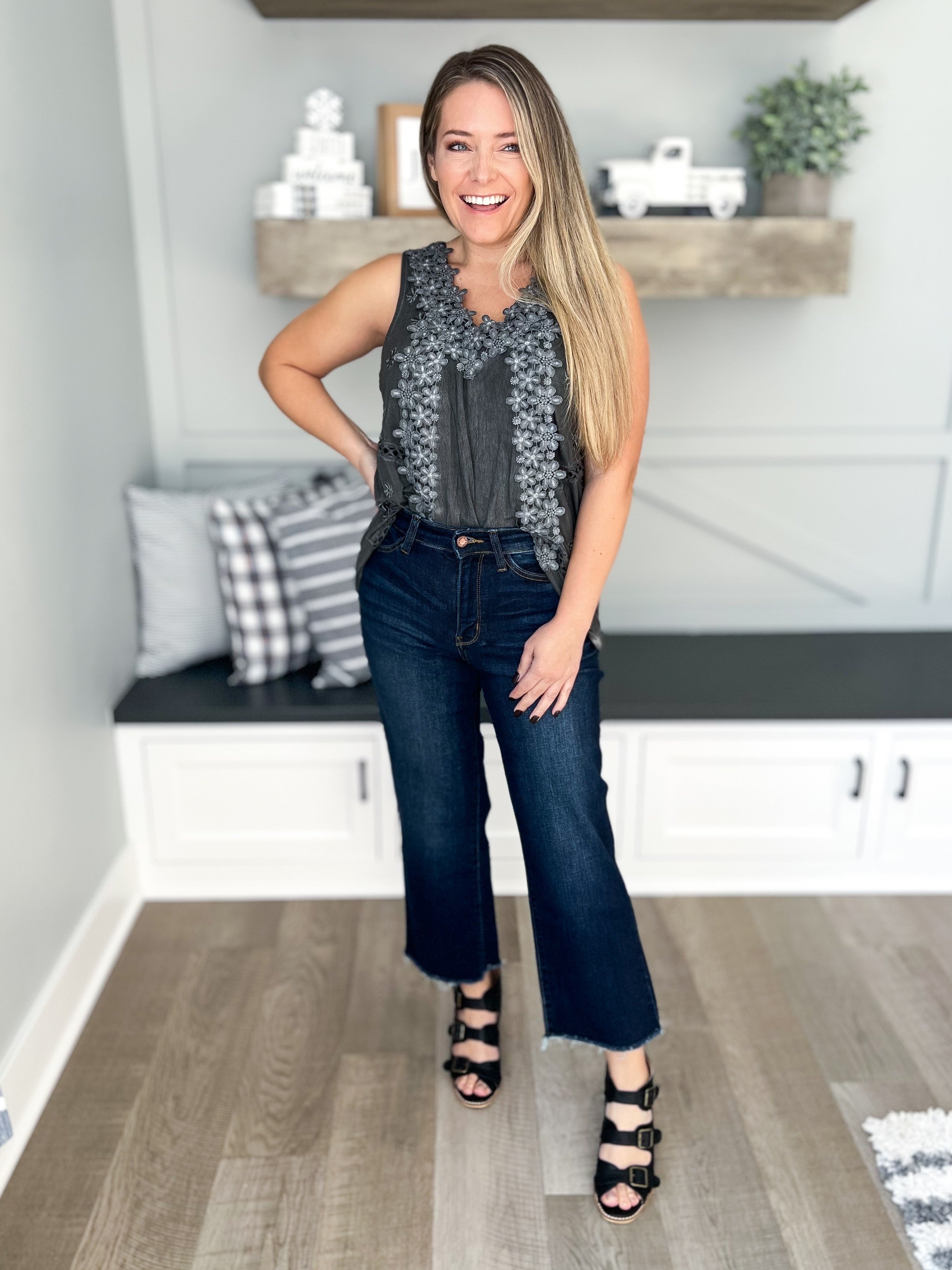 Coming In Hot  -  Cropped Wide Leg Jeans